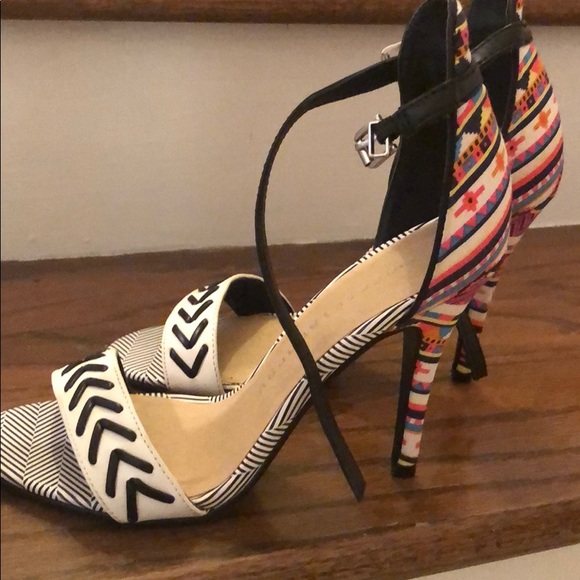 Chinese Laundry heels 6.5M - Picture 3 of 3